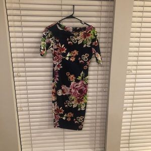 AX Paris. Women’s dress.